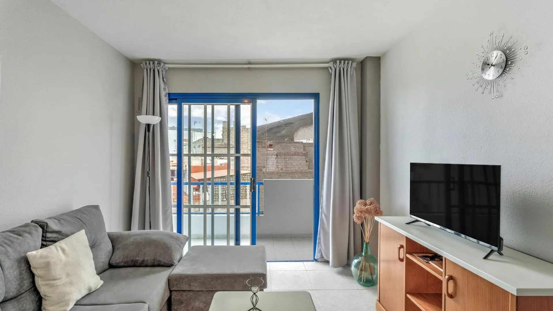Apartamento Retama Costa Adeje  0*, Costa Adeje (Tenerife) Spain